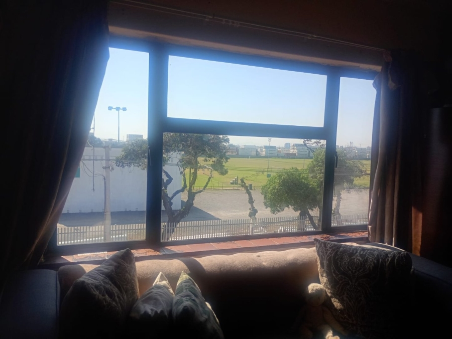 2 Bedroom Property for Sale in Maitland Western Cape
